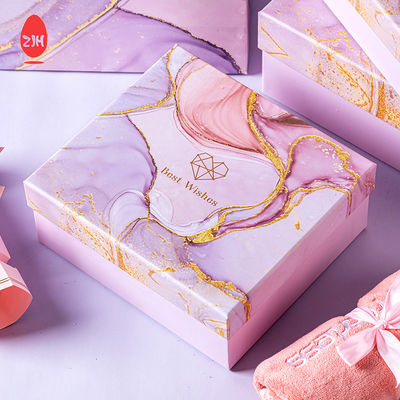 Boîte d'emballage cadeau en carton rose