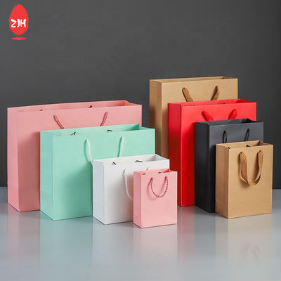 Sac en papier en cuir avec poignée rembourrée FSC