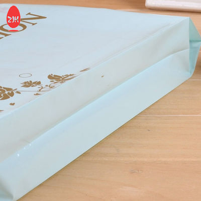 Impression de sacs d'emballage de cadeaux pour vêtements