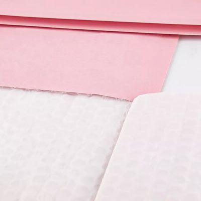 Le GV de carton a réutilisé les expéditeurs roses écologiques de bulle de double papier d'emballage d'emballage