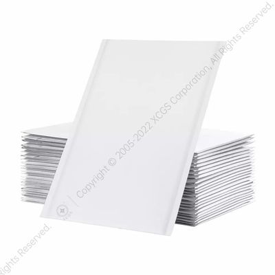 Flexo imprimant des sacs à provisions roses imperméables de papier d'emballage d'emballage d'annonces de bulle d'emballage