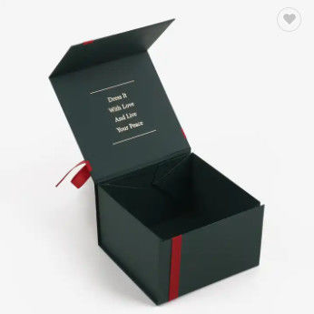 Boîte d'aimant vert de sucrerie de biscuit de chocolat de Noël de Saint-Valentin avec le ruban